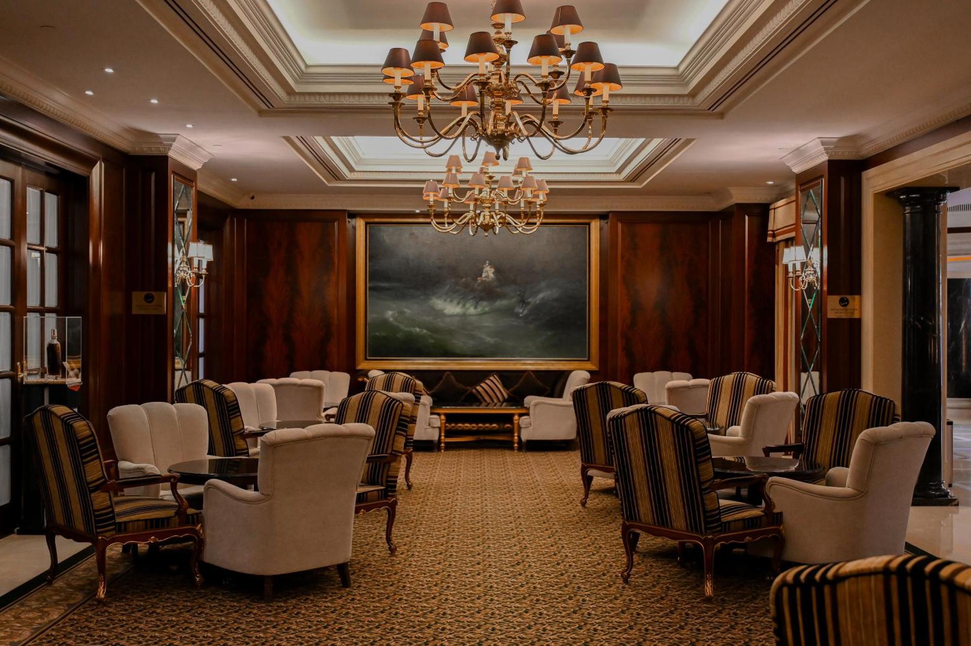 อินเตอร์คอนติเนนตัล เคียฟ Hotel ภายนอก รูปภาพ